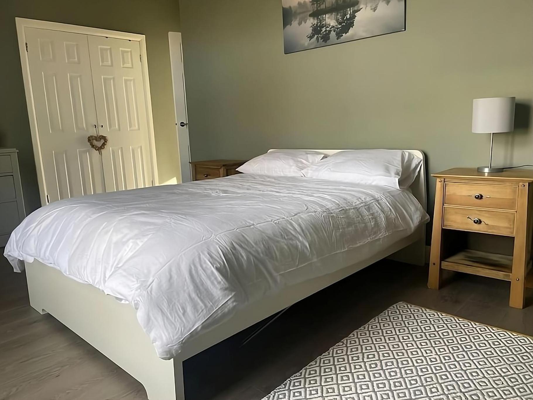 Spacious 2 Bed Ribble Valley Apartment Блекбърн Екстериор снимка