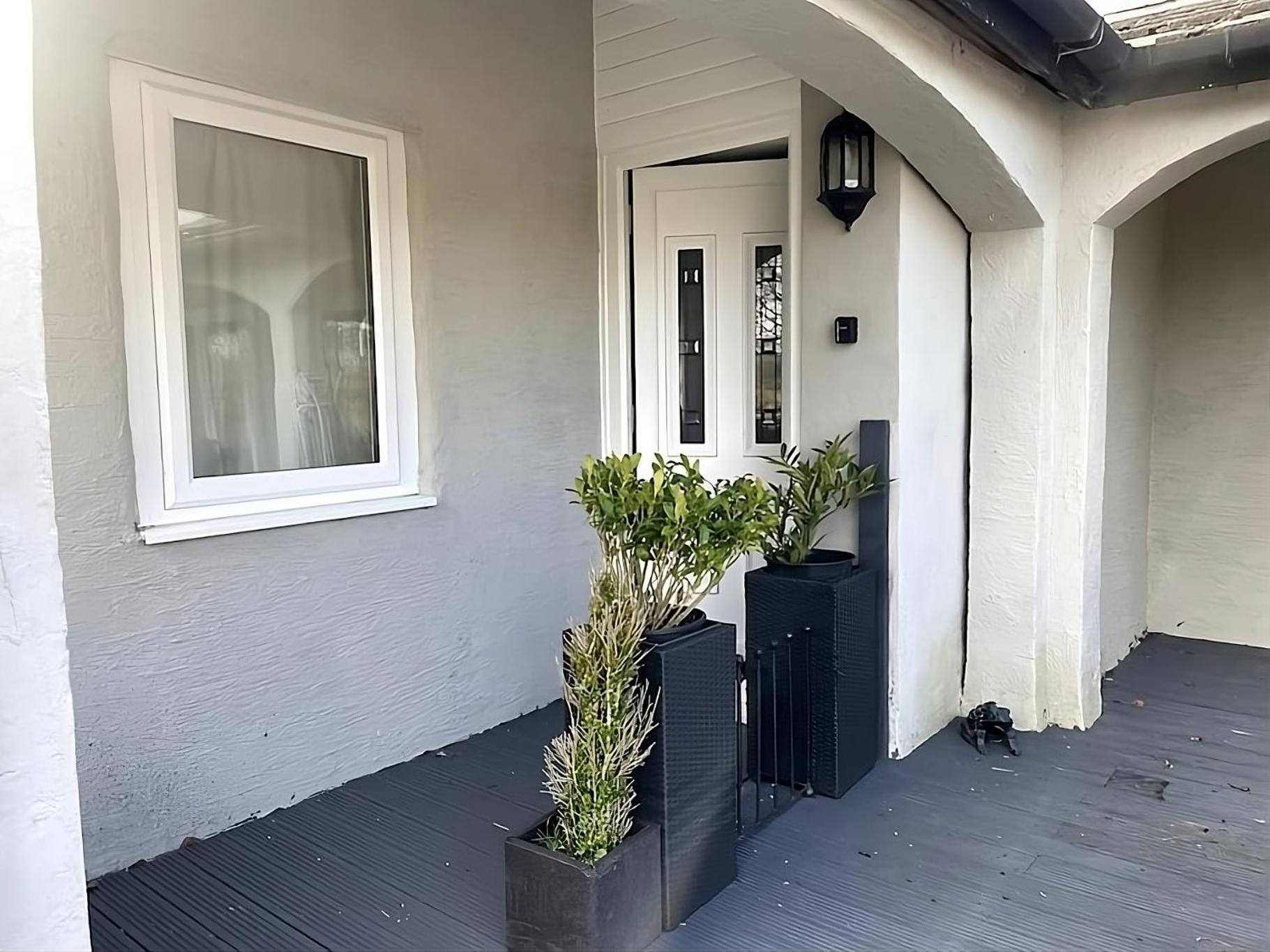 Spacious 2 Bed Ribble Valley Apartment Блекбърн Екстериор снимка